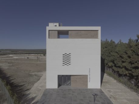 Edificio Exposición Parque Del Olivar